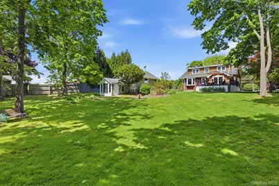 36 Watchogue Avenue, East Moriches, NY 11940 - Photo 22