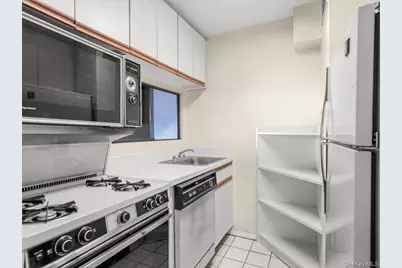 41-40 Union Street #8V, Flushing, NY 11355 - Photo 12