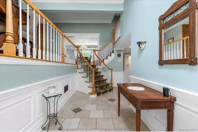 100 Cabot Road, Massapequa, NY 11758 - Photo 4