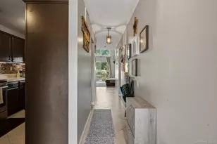 94 Broadlawn Dr, Central Islip, NY 11722 - Photo 6