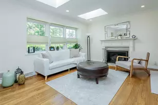 25 Andover Rd, Port Washington, NY 11050 - Photo 2