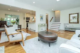 25 Andover Rd, Port Washington, NY 11050 - Photo 4