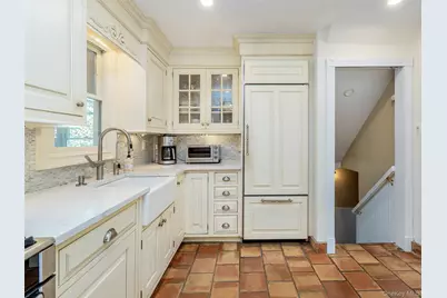25 Andover Road, Port Washington, NY 11050 - Photo 6