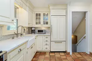 25 Andover Rd, Port Washington, NY 11050 - Photo 6