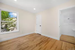 31 Foxwood Dr E, Huntington Station, NY 11746 - Photo 36