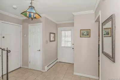 123 Avenue B, Holbrook, NY 11741 - Photo 6