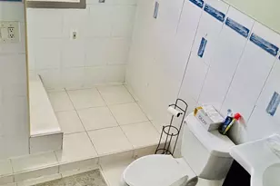 535 Cross St, Westbury, NY 11590 - Photo 10