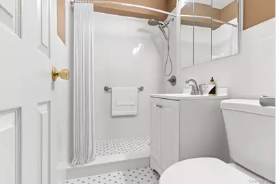 12 Westchester Avenue #6F, White Plains, NY 10601 - Photo 14