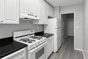 12 Westchester Ave, White Plains, NY 10601 - Photo 12