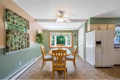 33 East Street, Middle Island, NY 11953 - Photo 8