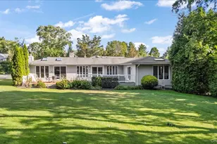 18 Hickman St, Syosset, NY 11791 - Photo 36