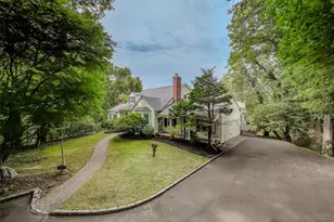 25 Sugar Tom's Ridge, East Norwich, NY 11732 - Photo 36