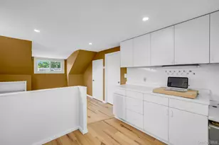 2055 Alan Dr, Seaford, NY 11783 - Photo 20