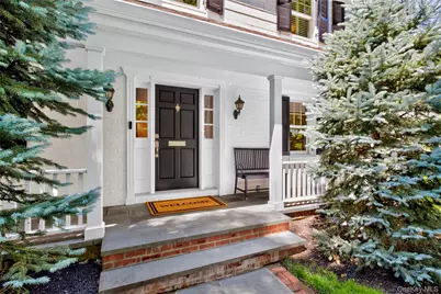 77 Brookside Drive, Manhasset, NY 11030 - Photo 2