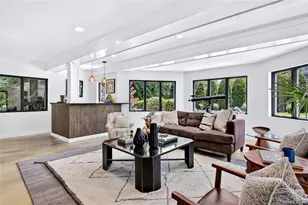 77 Brookside Dr, Manhasset, NY 11030 - Photo 12