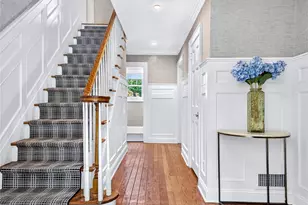 77 Brookside Dr, Manhasset, NY 11030 - Photo 4