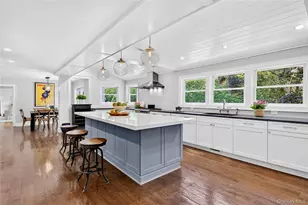 77 Brookside Dr, Manhasset, NY 11030 - Photo 16