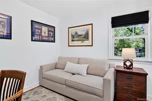 77 Brookside Dr, Manhasset, NY 11030 - Photo 26