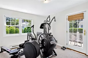 77 Brookside Dr, Manhasset, NY 11030 - Photo 22