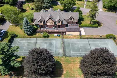 77 Brookside Drive, Manhasset, NY 11030 - Photo 38