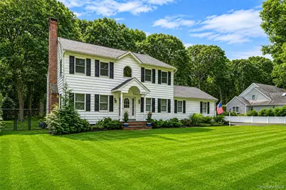 1075 Ships Drive, Southold, NY 11971 - Photo 2