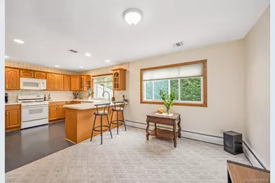 145 Washington Street, Farmingdale, NY 11735 - Photo 14