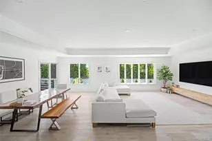 20 Russell Park Rd, Syosset, NY 11791 - Photo 6