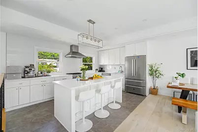 20 Russell Park Road, Syosset, NY 11791 - Photo 10