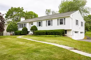 5 Millbank Rd, Poughkeepsie, NY 12603 - Photo 2