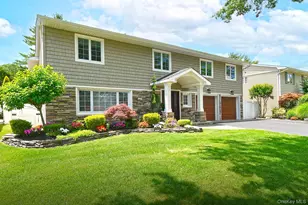 1932 Cynthia Ln, Merrick, NY 11566 - Photo 2