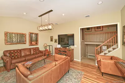 1932 Cynthia Lane, Merrick, NY 11566 - Photo 18