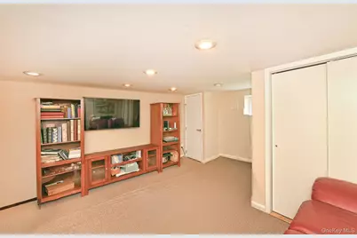 1932 Cynthia Lane, Merrick, NY 11566 - Photo 28