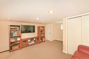 1932 Cynthia Ln, Merrick, NY 11566 - Photo 28