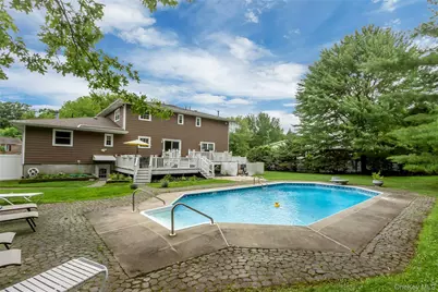 7 S Cranford Road, Bardonia, NY 10954 - Photo 2