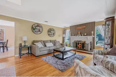 77 Toomey Road, West Islip, NY 11795 - Photo 6