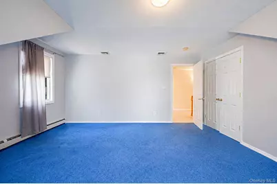 77 Toomey Road, West Islip, NY 11795 - Photo 32