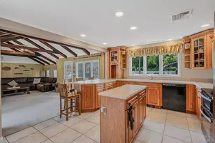 77 Toomey Rd, West Islip, NY 11795 - Photo 14