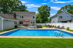77 Toomey Rd, West Islip, NY 11795 - Photo 46