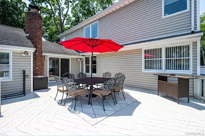 77 Toomey Road, West Islip, NY 11795 - Photo 44