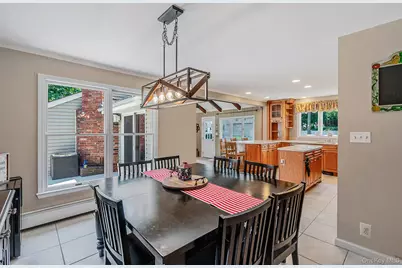 77 Toomey Road, West Islip, NY 11795 - Photo 16
