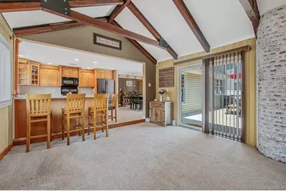 77 Toomey Road, West Islip, NY 11795 - Photo 20
