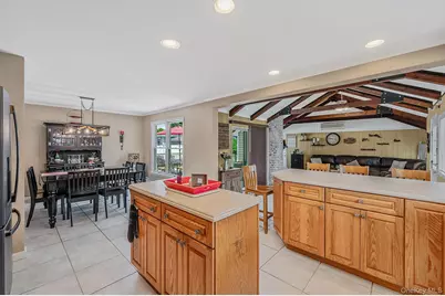 77 Toomey Road, West Islip, NY 11795 - Photo 10