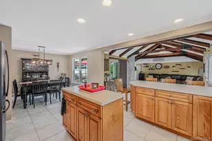 77 Toomey Rd, West Islip, NY 11795 - Photo 10