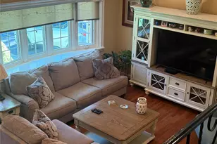20 Via Continental, Huntington Station, NY 11746 - Photo 12