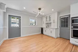 18 Pond Park Rd, Great Neck, NY 11023 - Photo 10