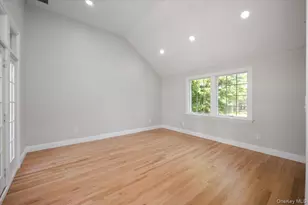 18 Pond Park Rd, Great Neck, NY 11023 - Photo 14