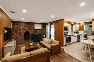 15 Duel Dr, Holbrook, NY 11741 - Photo 8