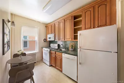 5038 47th Street, Sunnyside, NY 11377 - Photo 8
