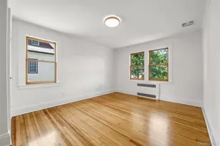3-28 Manor Rd, Douglaston, NY 11363 - Photo 16