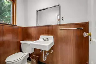 3-28 Manor Rd, Douglaston, NY 11363 - Photo 14